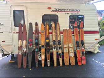 12 vintage Waterskis