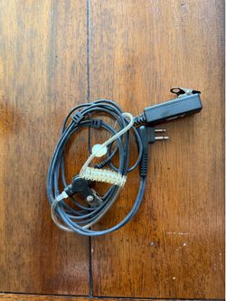 Two-Way Radio Earpiece & Microphone – Compatible with Baofeng and Other Radios