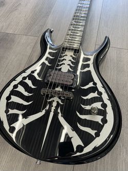 Schecter Diamond Series Devil Spine Bio-Tech Spine Graphic