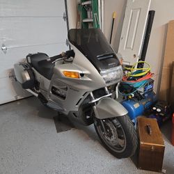 Honda ST1100