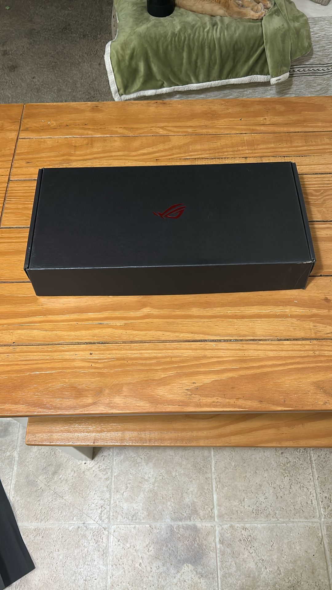 ASUS ROG Strix Flare RGB Mechanical Gaming Keyboard – Cherry MX