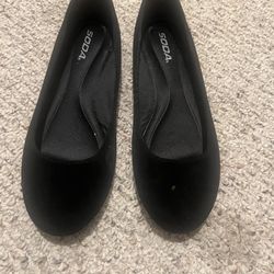 Velvet Flat Black Shoes 