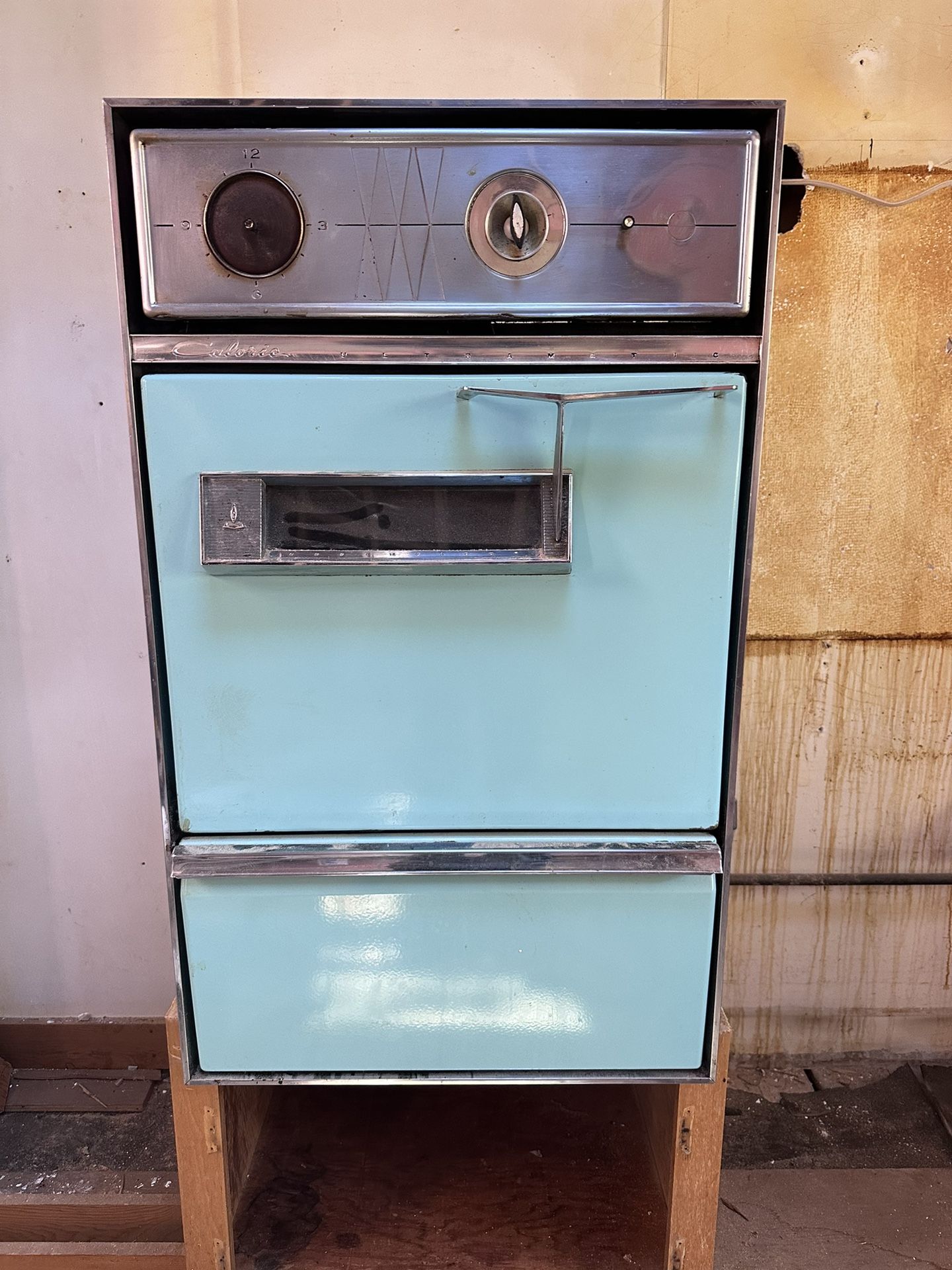 Antique Caloric Wall Oven