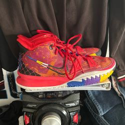 Nike Kyrie 7 'Icons of Sport' sneaker Size 11