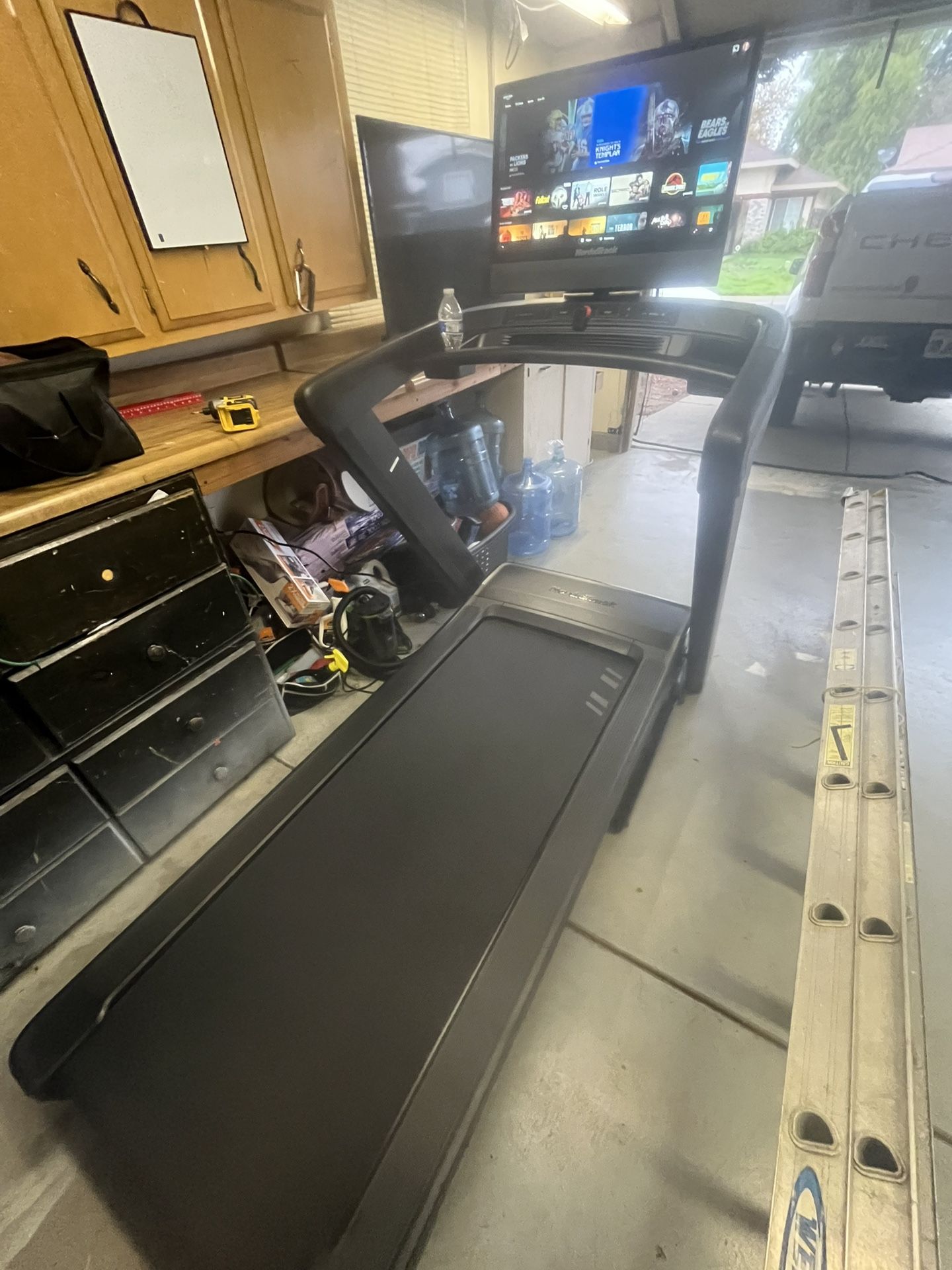 Treadmill, Nordic Track 2450 Commercial