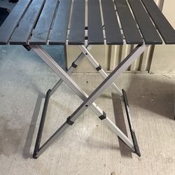 CAMP TABLE