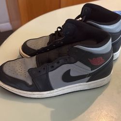Jordan 1 Mids 