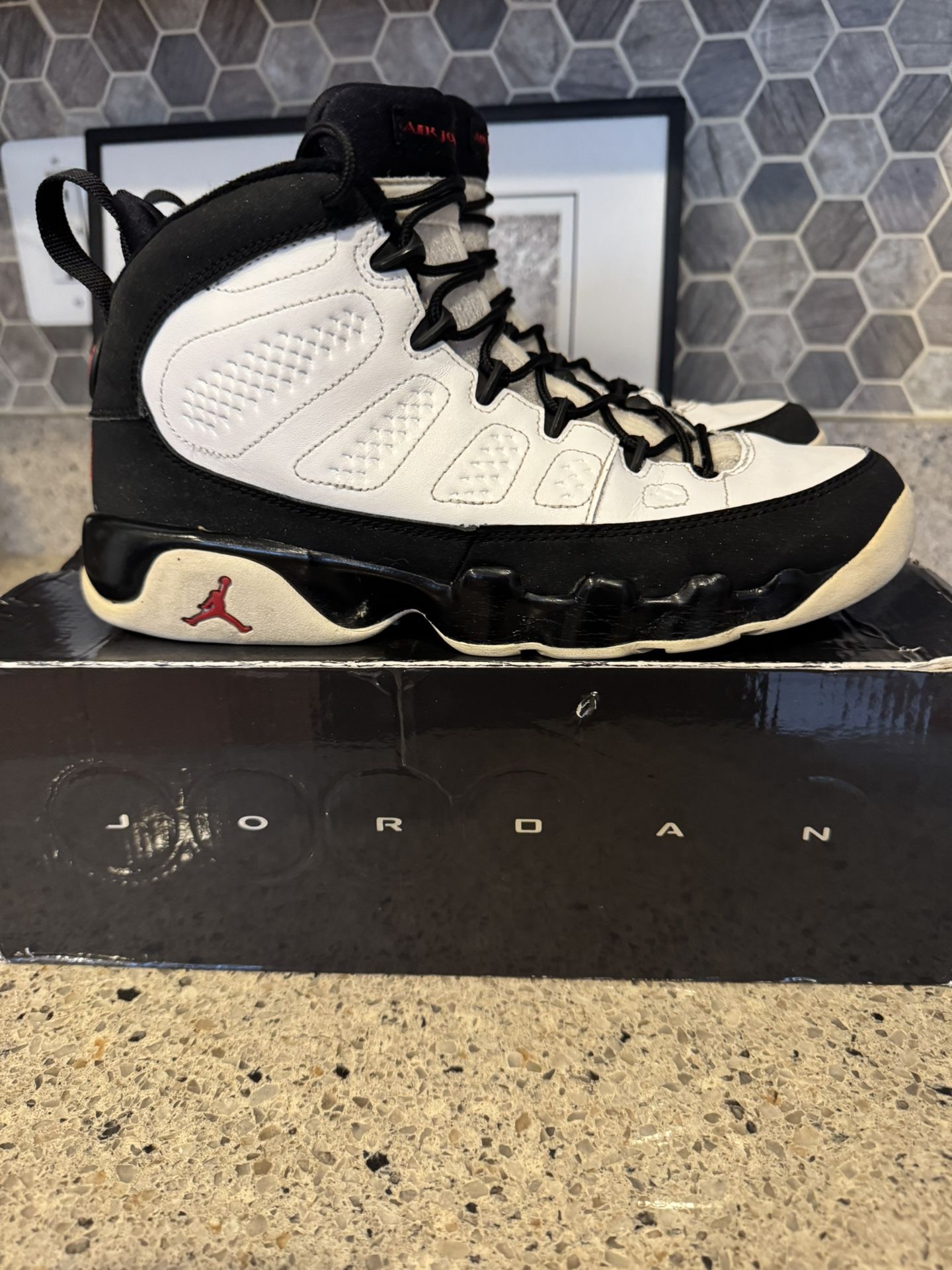 Air Jordan Retro 9 “Space Jam” Sz 7Y