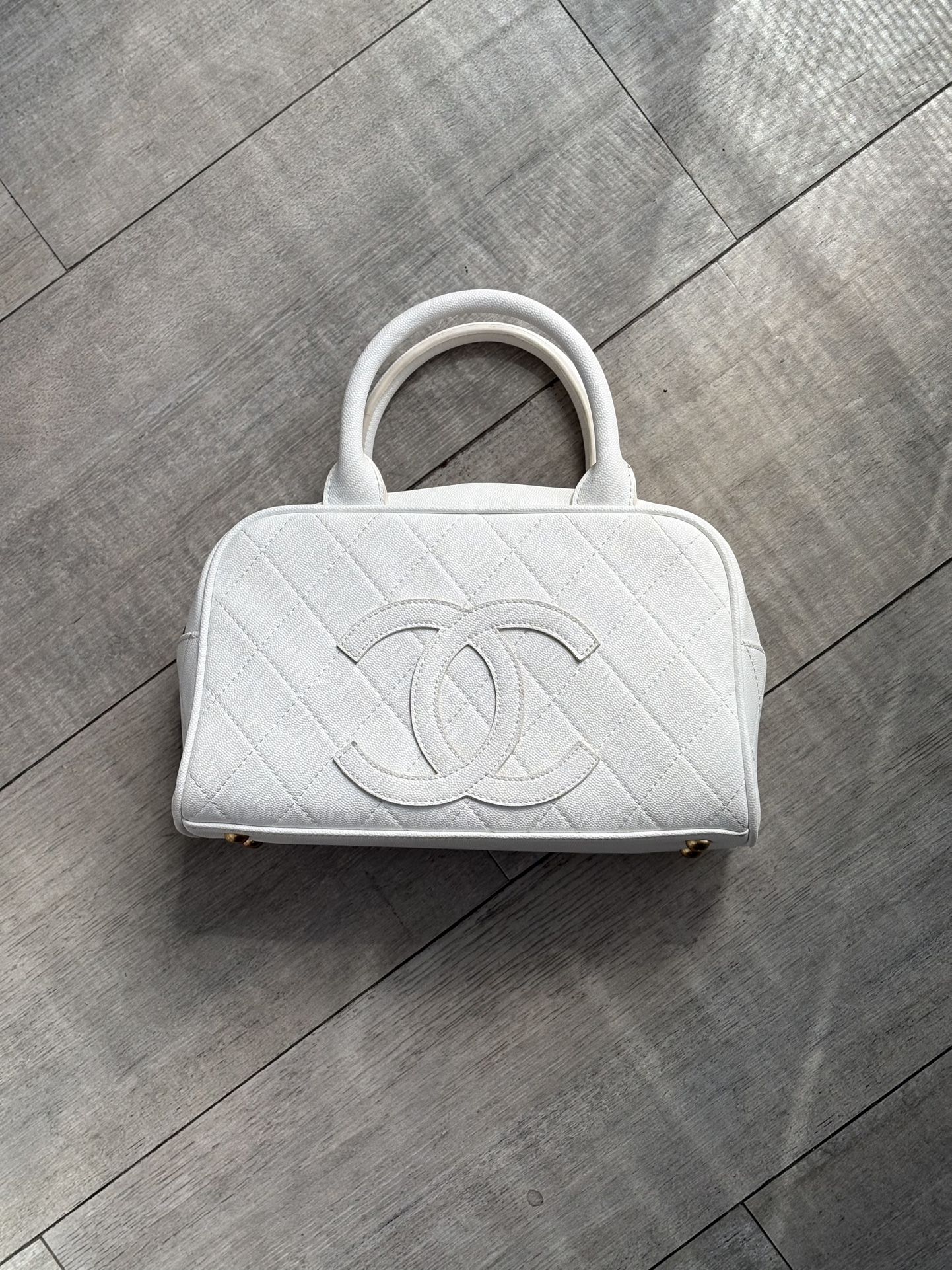 Chanel 2003-2004 CC Quilted Caviar Bowling Bag handbag