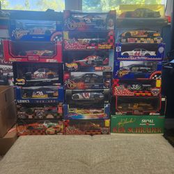 20 1:24 scale NASCAR diecast race cars