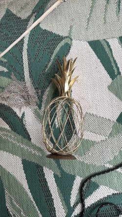 Decorative pineapple