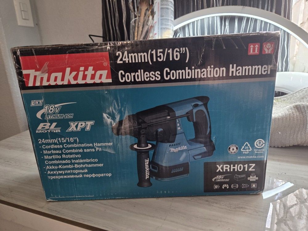Makita 15/16 Cordless combination Hammer Drill