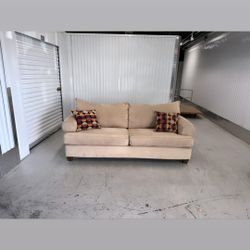 Nice Comfy Beige Sofa Couch 
