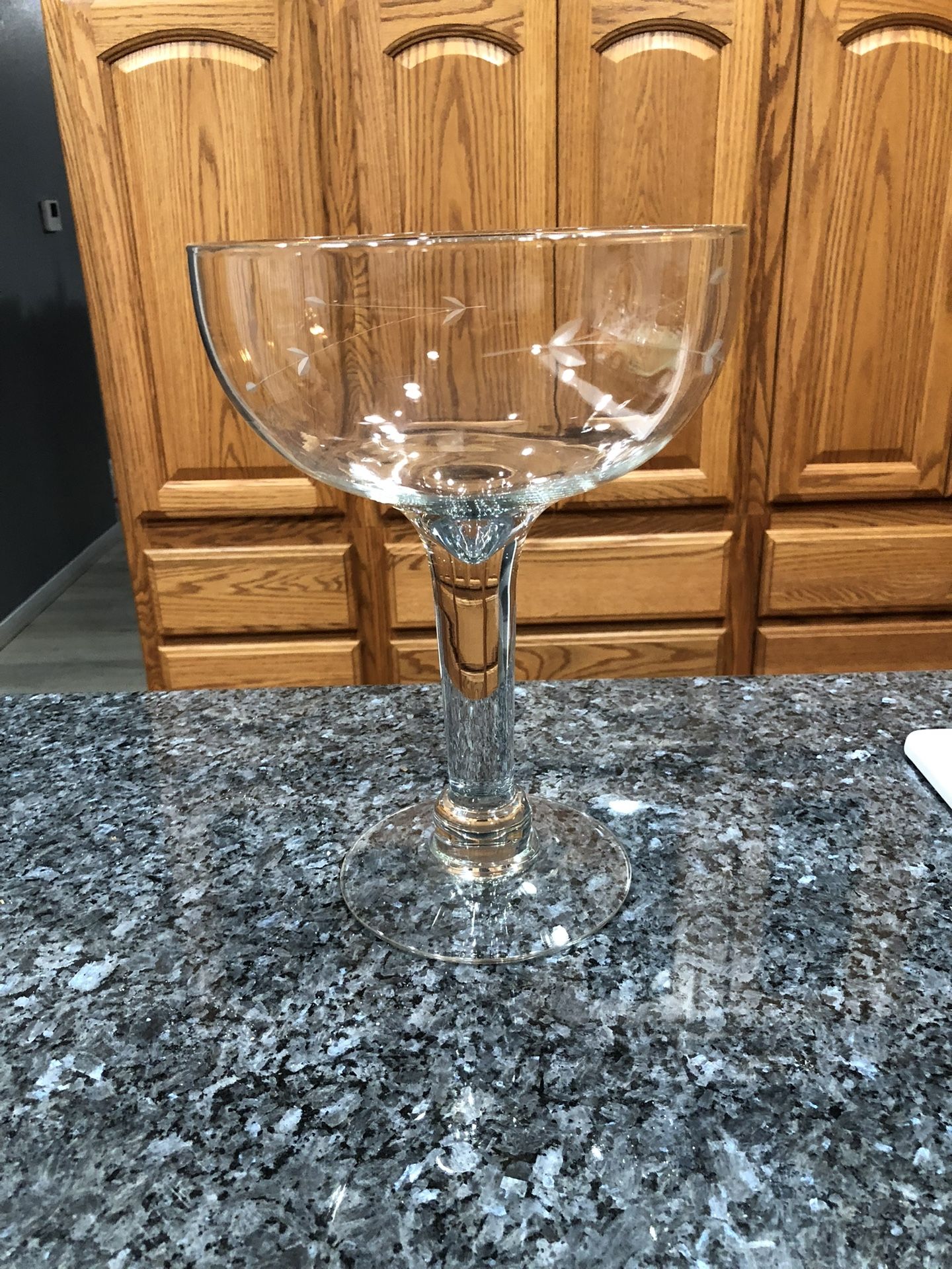 Vintage Princess House Extra Large Goblet/ Champagne Glass.  Size 11 inches tall.  Brand New Never Used.  Perfect condition no cracks or chips.  Has b