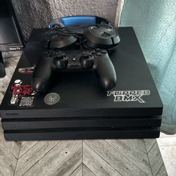 PS4 Pro 
