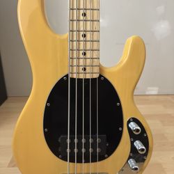 Music Man Stingray 5 