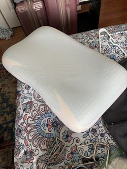 SOFT-TEX INTERNATIONALTempur-Pedic   Pillow 