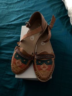 Mexican huaraches size 26 size 9