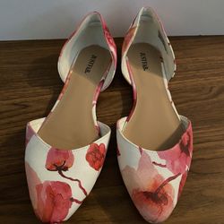 JustFab Floral Flats - Sz 9
