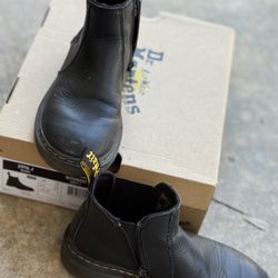 Kids Doc Martens Chelsea Boot Size 1