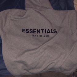 ESSENTIALS FEAR OF GOD 