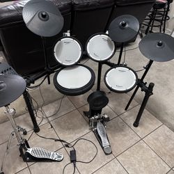 Roland TD-17 Electric Drum Set (Barely Used)