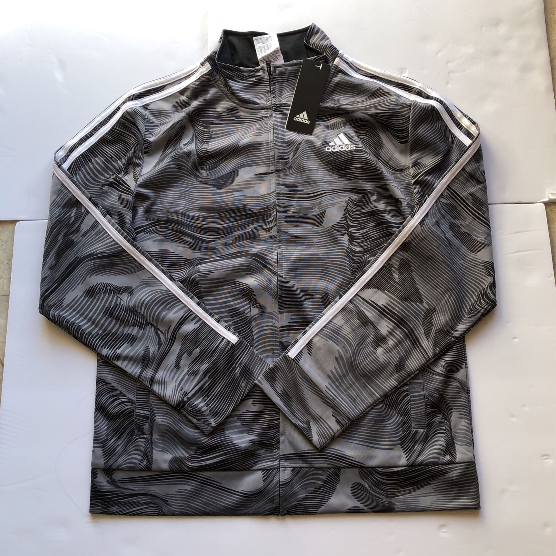 New Adidas Sweater Size XL 18/20 