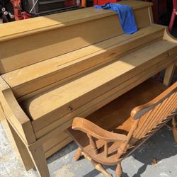 Upright Piano FREE