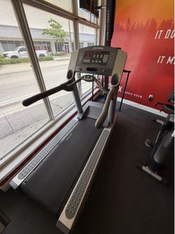 Life fitness Treadmill