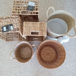 6 NEW Baskets 