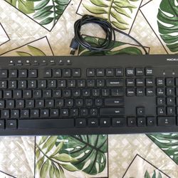 Macally USB 112 Key Slim Wired  Plug & Play Desktop Keyboard, DDKEY