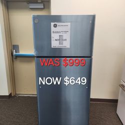 GE 17.5 Cu. Ft. Top Freezer Refrigerator 