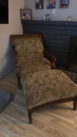 Couch chair and Otterman and round table