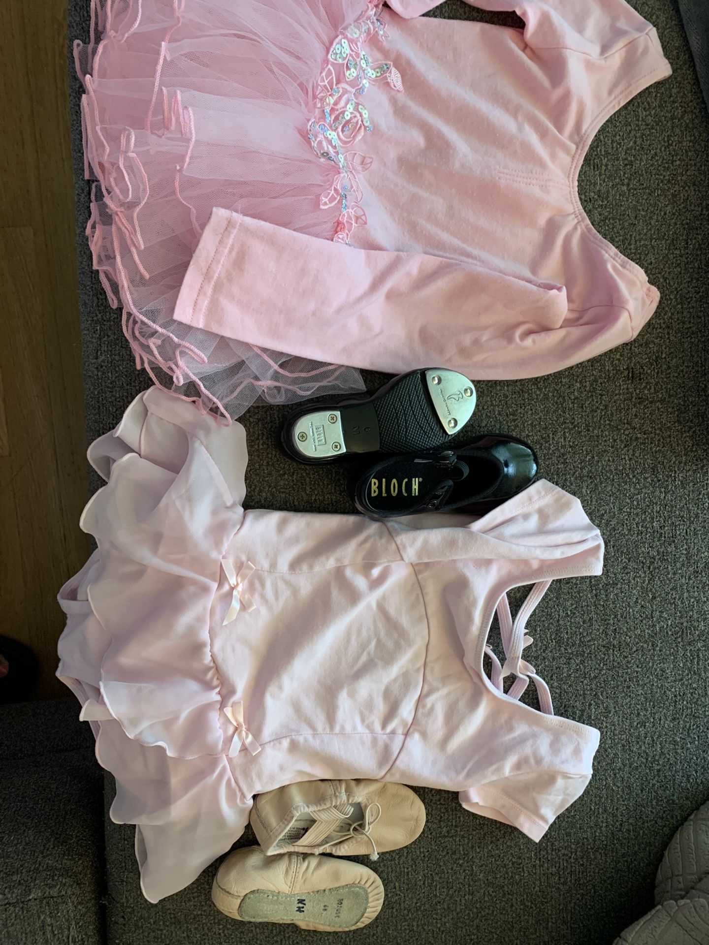 Toddler girl size 2-4 pink dance leotards and tap and ballet size 6 shoes