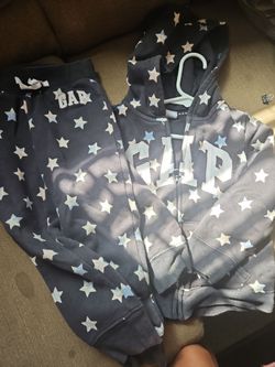 4T gap sweat suit