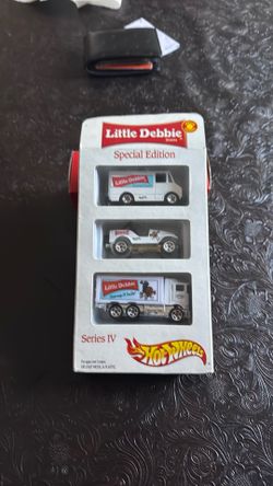 Hot Wheels Little Debbie Special Edition Series IV 3-Pack set, model number H3943
