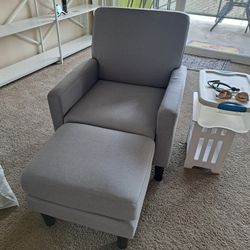 Chair With Ottoman