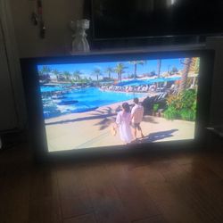 Tv Panasonic 52” Not Smart 