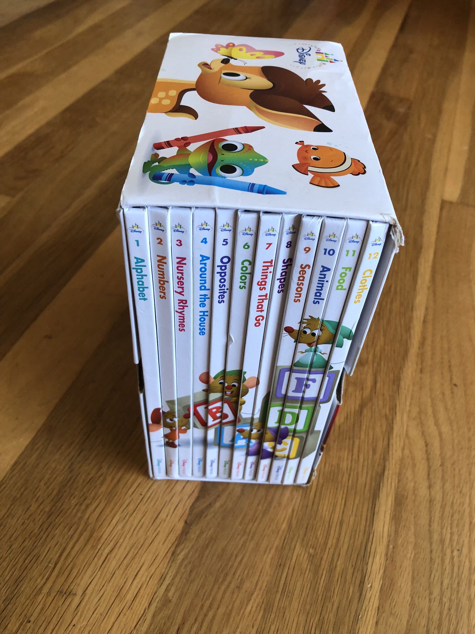 Mickey Mouse My First Library