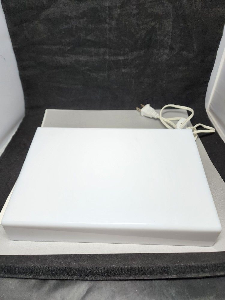 Light Tracer Light Box 9"x6" Avondale
