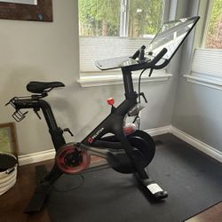 Peloton Bike