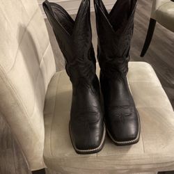 Men’s Black 9 1/2 Cowboy Boot