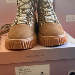 Lisa Vicky Boots Size 8.5