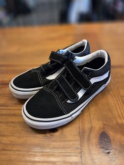Size 2.5 Vans
