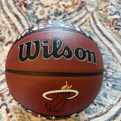 WILSON MIAMI HEAT GRAFFITI BASKETBALL sold out new never used 