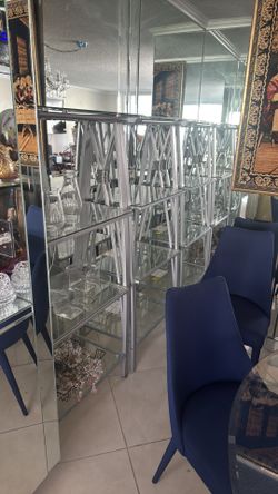 Glass shelves extremely well made and sturdy