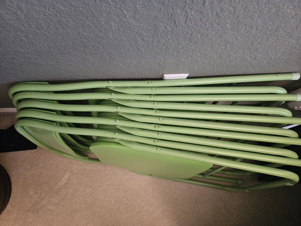 PADDED GREEN FOLDING CHAIRS