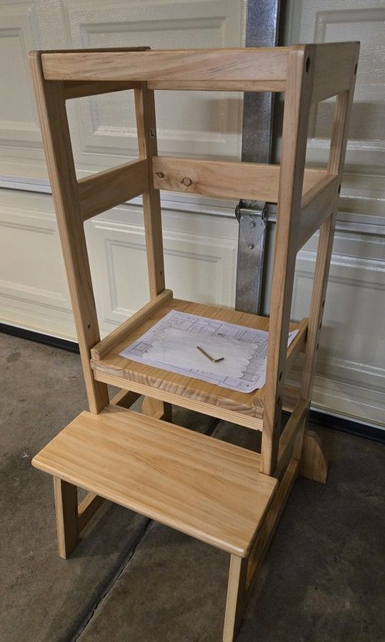 New In Box Adjustable Height Step Stool
