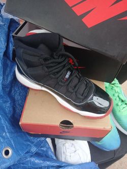 Jordan’s 11s w box