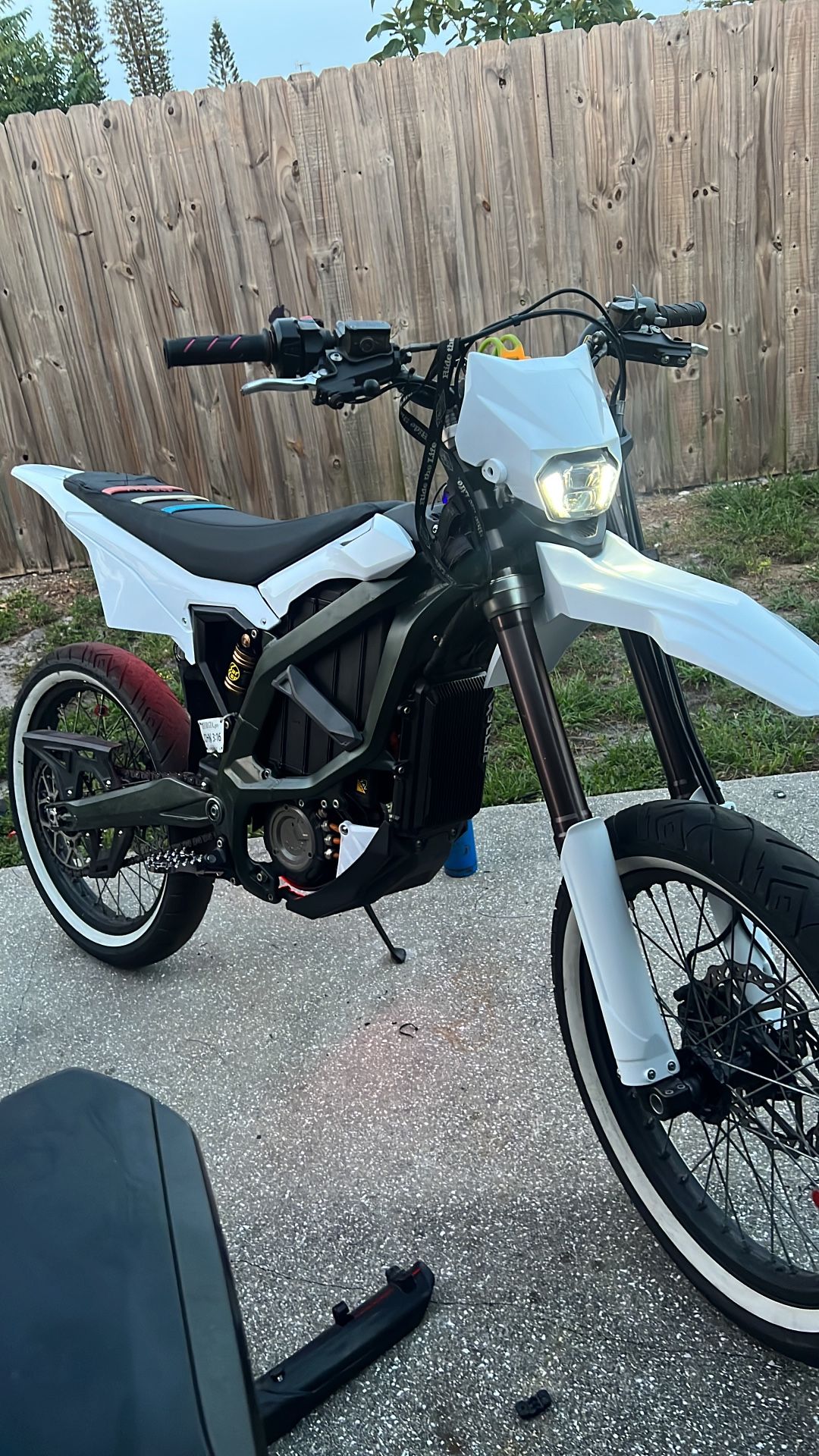 Surron Ultra Bee $ I Also Work On Surrons